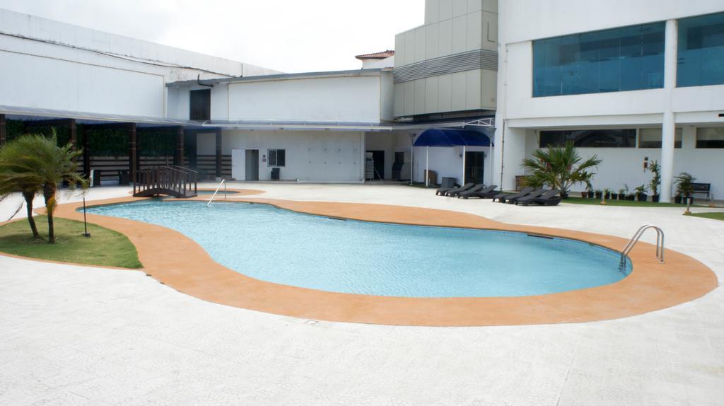 Hotel Sand Diamond Colon Exterior photo