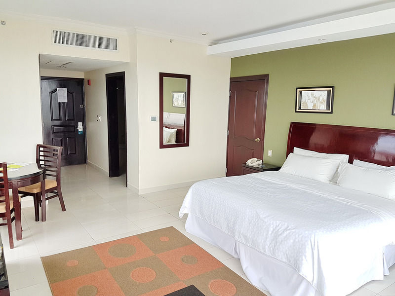 Hotel Sand Diamond Colon Exterior photo